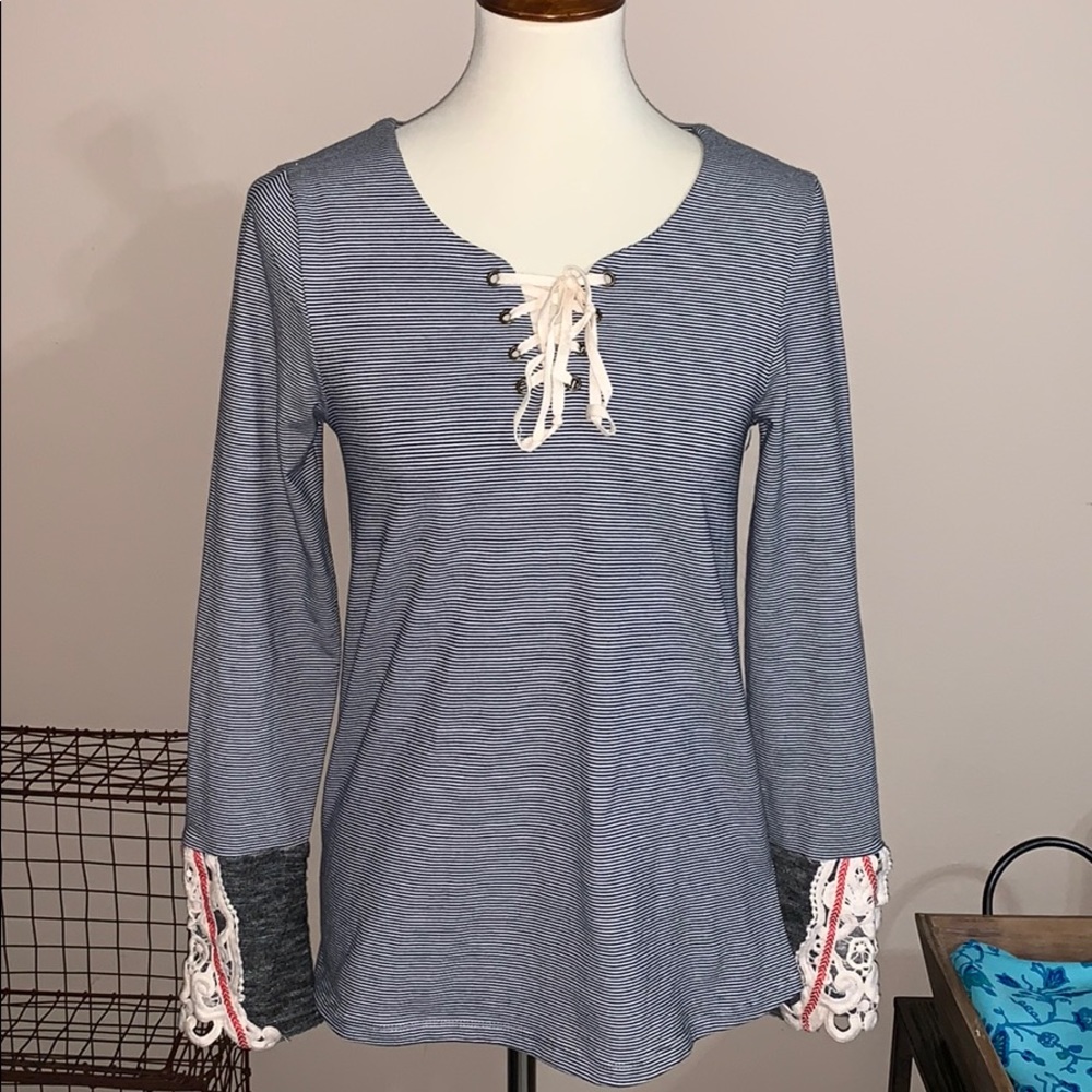 Hem & Thread Size Small Embroidery Cuff Striped